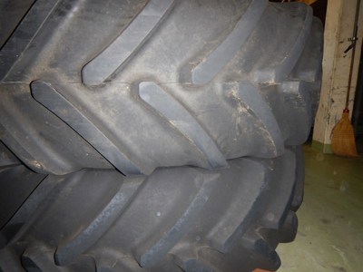 Räder 480/70 R 34 mit Pneus Michelin Omnibib