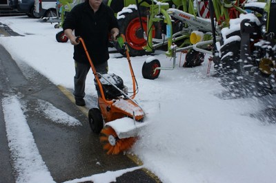 AS Kehrbürste für Schnee und Schmutz