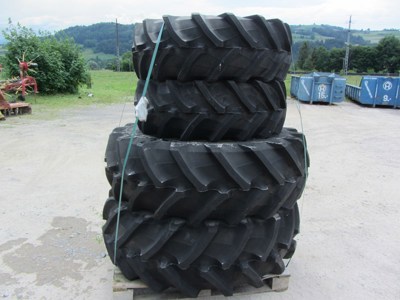 Räder 480 / 70 R30  380 / 70 R20