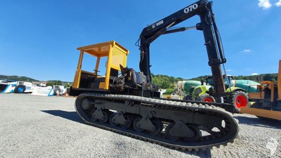 Schweißraupe Morooka MST800 mit HIAB Kran