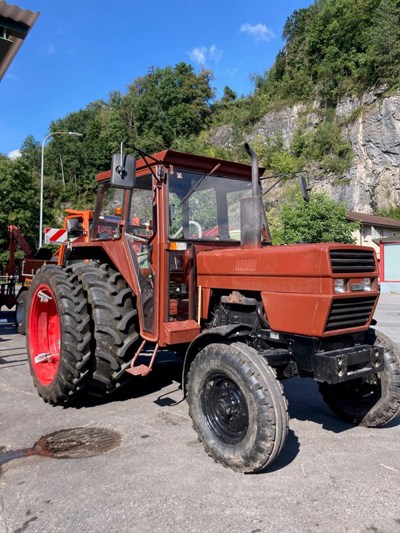 CASE-IH, Traktor Case-IH 585, 1989