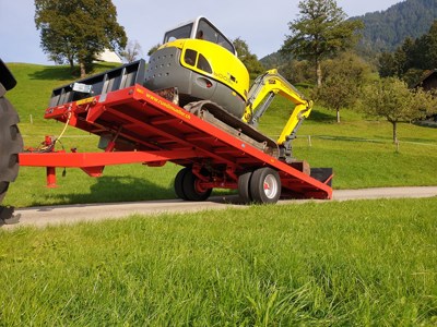 12 to. Tieflader; Tiefgänger; Kippbar für Traktor - Landwirtschaft; Forst und Gewerbe