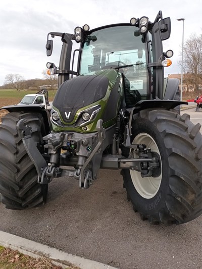 Valtra G135 Versu