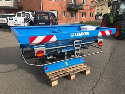 Lemken Düngerstreuer Spica 8 / 900