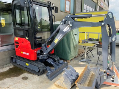 Bagger Toyo MB180 mit Kabine