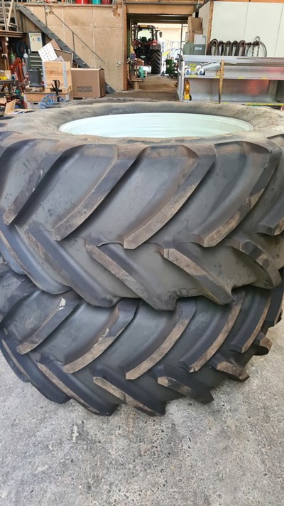 Räder / Reifen 710/70R42 Michelin MachXBib Neu