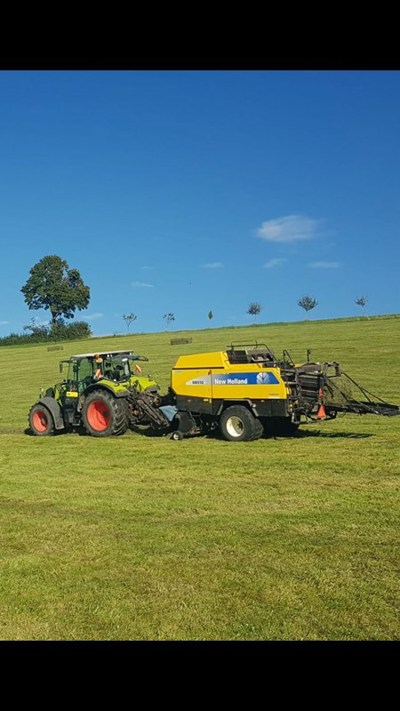 Quaderballenpresse New Holland BB 930