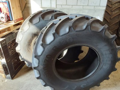 Reifen Mitas SFT 600/70 R30