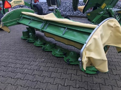 Frontmähwerk Krone Easy Cut F 320 Highland