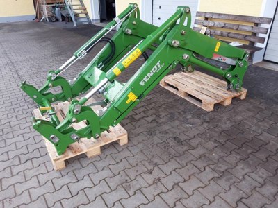 Frontlader Fendt 3X65