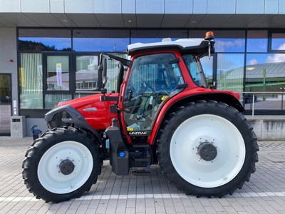 Lindner Lintrac Pflegetraktor Stufenlos