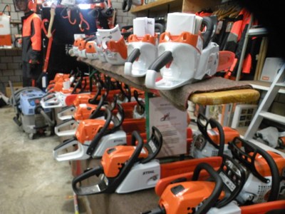 Stihl Motorsägen usw..