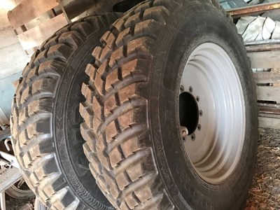 1 Paar Rad kpl. Nokian 440/80R30