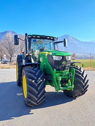 John Deere 6155R