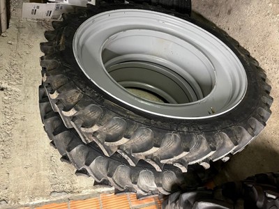 Doppelräder Trinker mit 4 Verschlüssen 230/95R44 passend zu 540/65R30