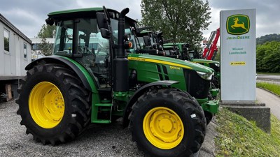 John Deere 5100 M