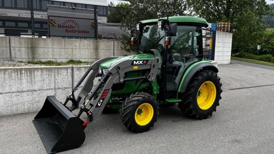 John Deere 3039 R mit Frontlader MX