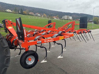 Cultivateur Kubota CU 1300 / Kverneland Bio Turbo SwissTop