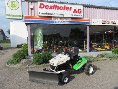 Etesia Rasentraktor Hydro 100 mit Schneepflug 1.25m