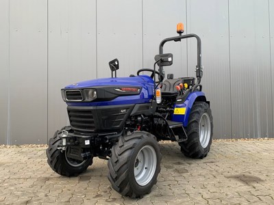 Kommunaltraktoren Kleintraktor Farmtrac 26 Hydrostat  mit Radialbereifung