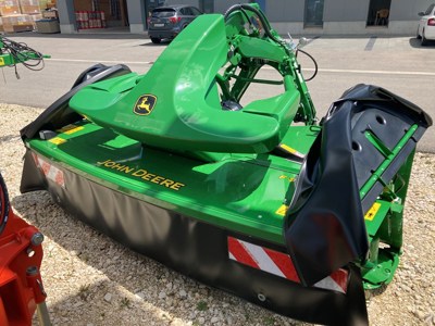 Faucheuse frontale John Deere F 310 R