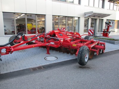 Horsch Joker 5 RT Kurzscheibenegge gezogen