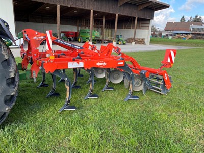 Kuhn Cultimer L300 Flügelschargrubber