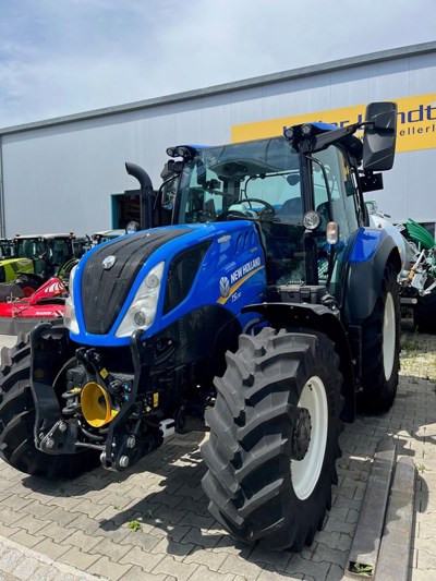 Traktor New Holland T5.130 AutoCommand Niederdach