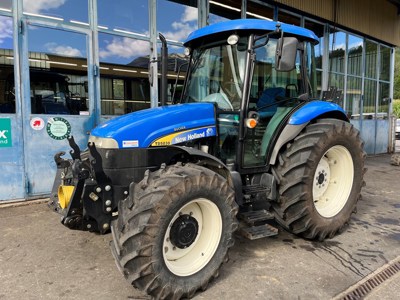 New Holland, Traktor NEW HOLLAND TD5030 4WD, 2011