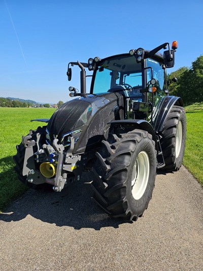 VALTRA A115H4