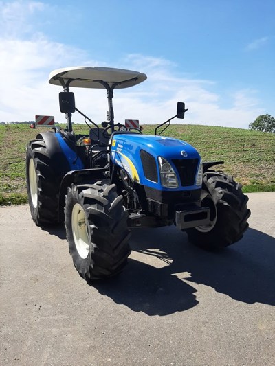 New Holland T4020 Cabrio mit Dach