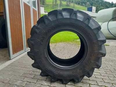 Pneus 380/70R20