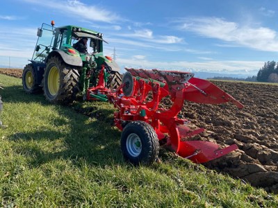 Agro-Masz Vario 4 Schar Pflug mit Streifenriester Non-Stop