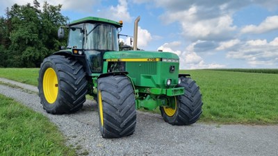 John Deere 4755