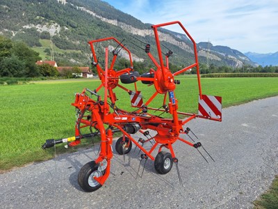 Kuhn, GF 422 Giroheuer, I17391