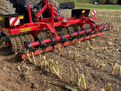 Knoche Sternringwalze mit Planierschiene für Maiszünsler