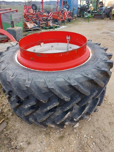 Roues de tracteur Fiat avec jumelage