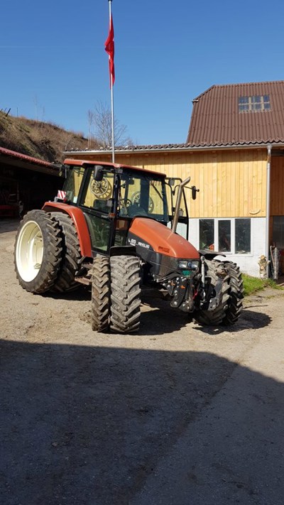 Traktor New Holland L 85