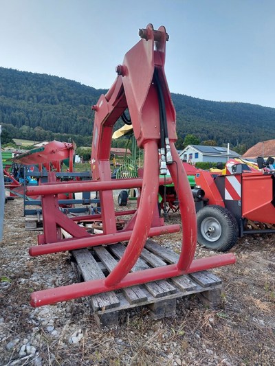 Pince à balles rondes et carrées Fliegl