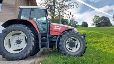 Traktor Steyr M 9105