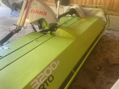 Faucheuse frontale Claas Corto 3200F