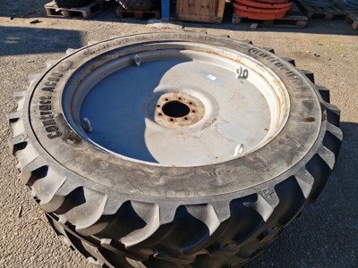 Räder 300/95 R42