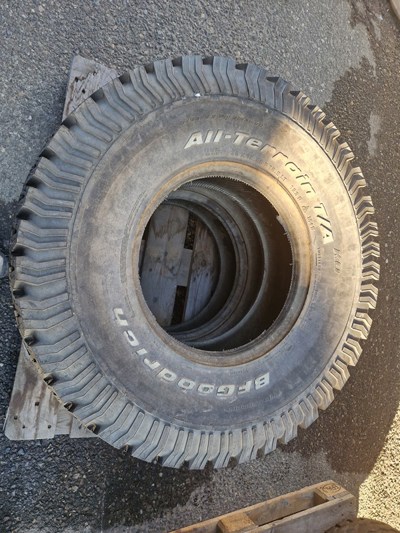 Pneu 35x12.50 R16.5T