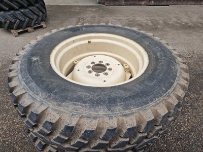 Räder 440/80 R30