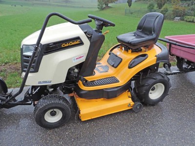 Cub Cadet, Rasentraktor CC 1022 KHI Hochgras