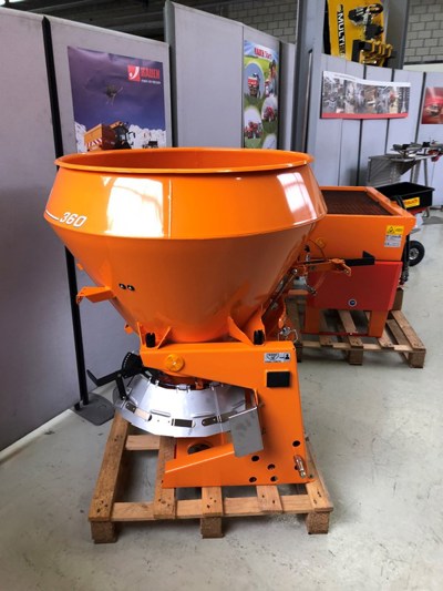 RAUCH Winterstreuer / Distributeur d'hiver / SA 360