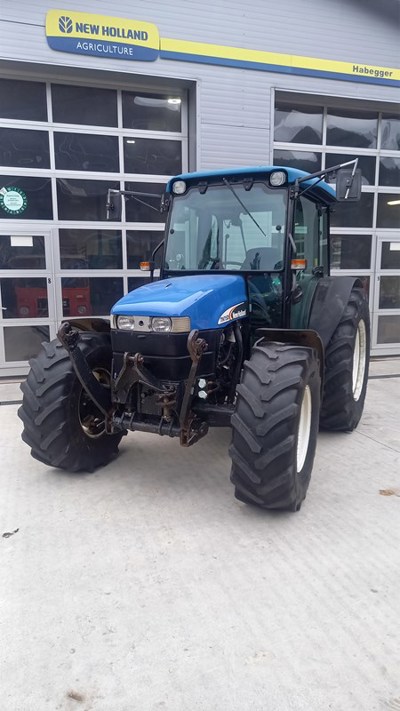 Traktor New Holland TN75D