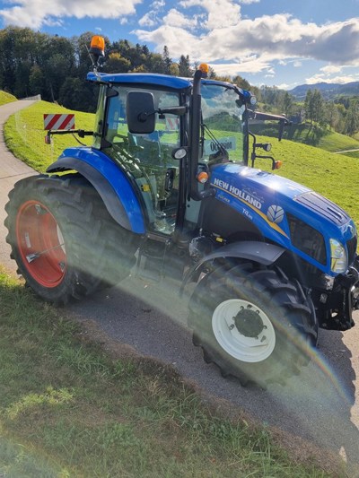 Traktor New Holland T4.95