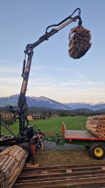 Forstkran Jonsered 590 mit 4-Fach Abstützung, Wechselaufbau