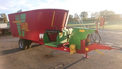 Futtermischwagen Strautmann Verti-Mix 1801 Double